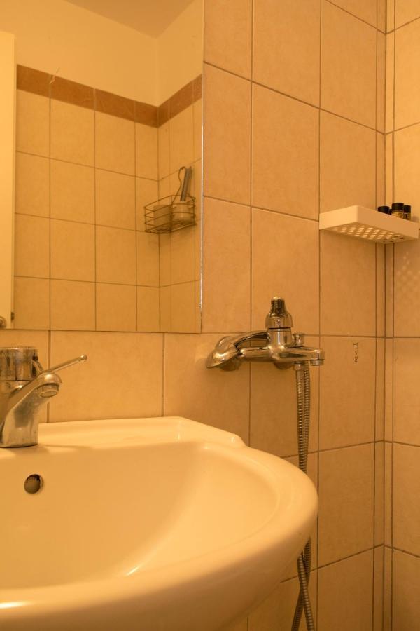 Mirtia Hotel Пефки Экстерьер фото